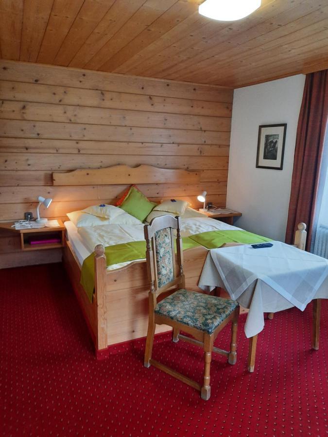 Hotel Landgasthof Hubertusstubn Sankt Michael im Lungau Esterno foto