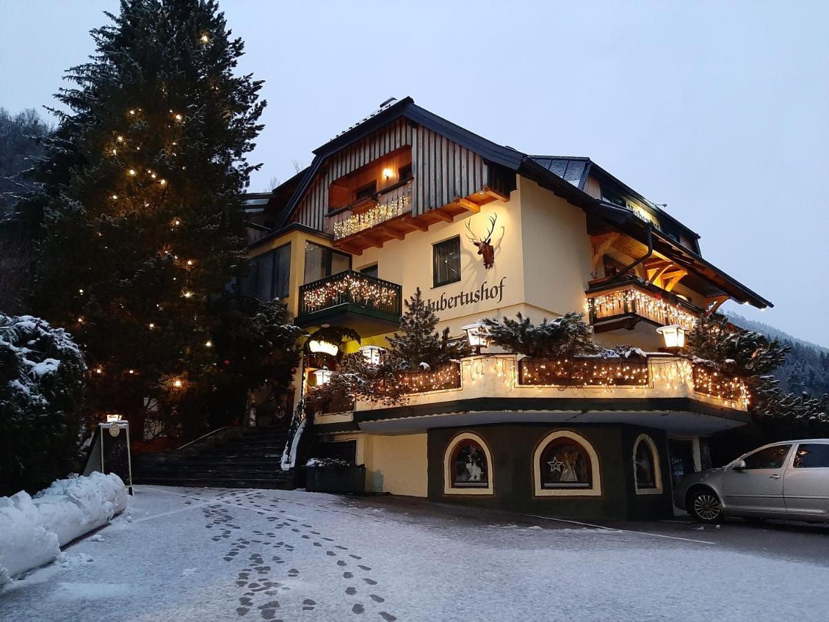 Hotel Landgasthof Hubertusstubn Sankt Michael im Lungau Esterno foto